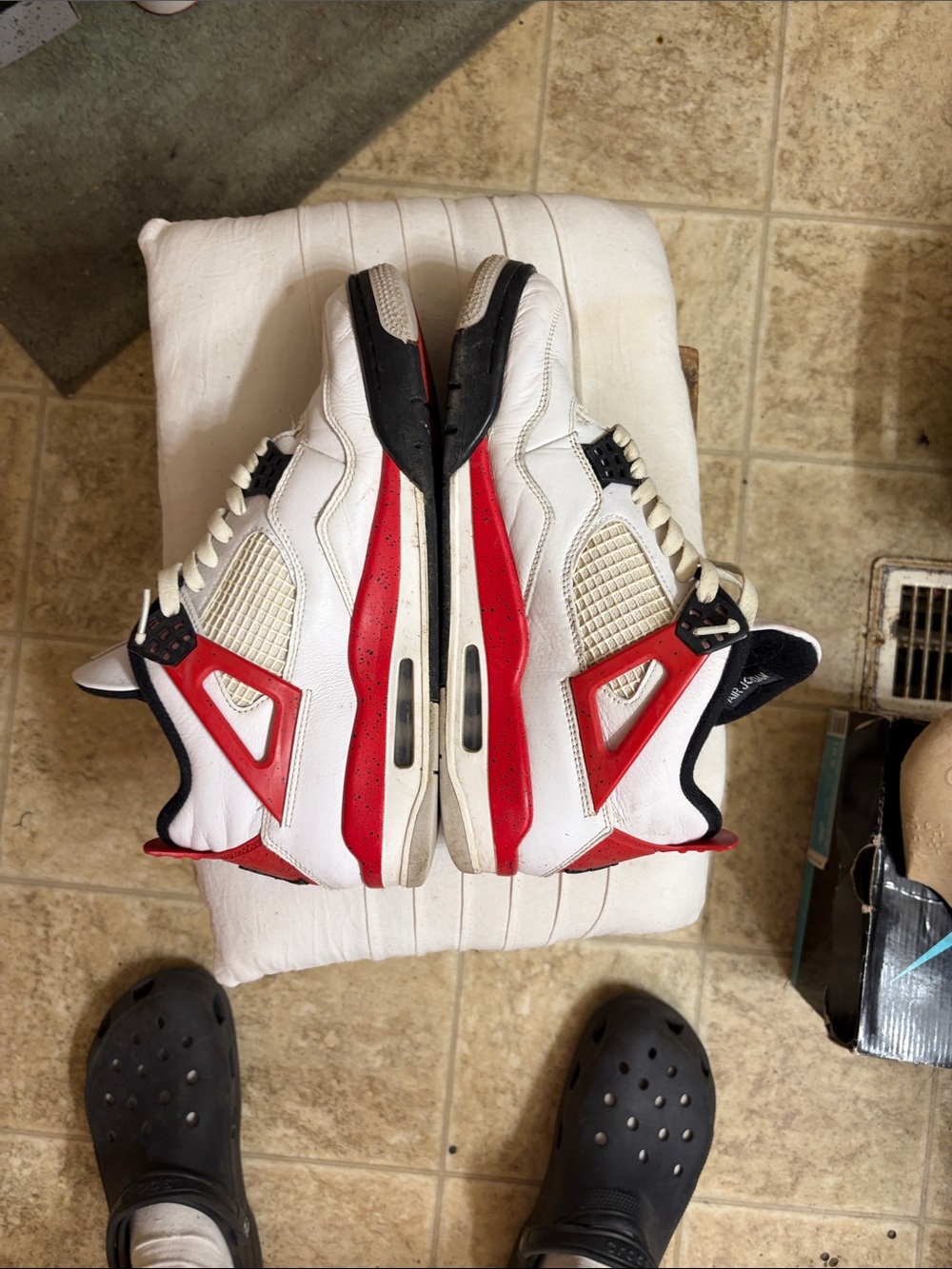 Jordan 4
